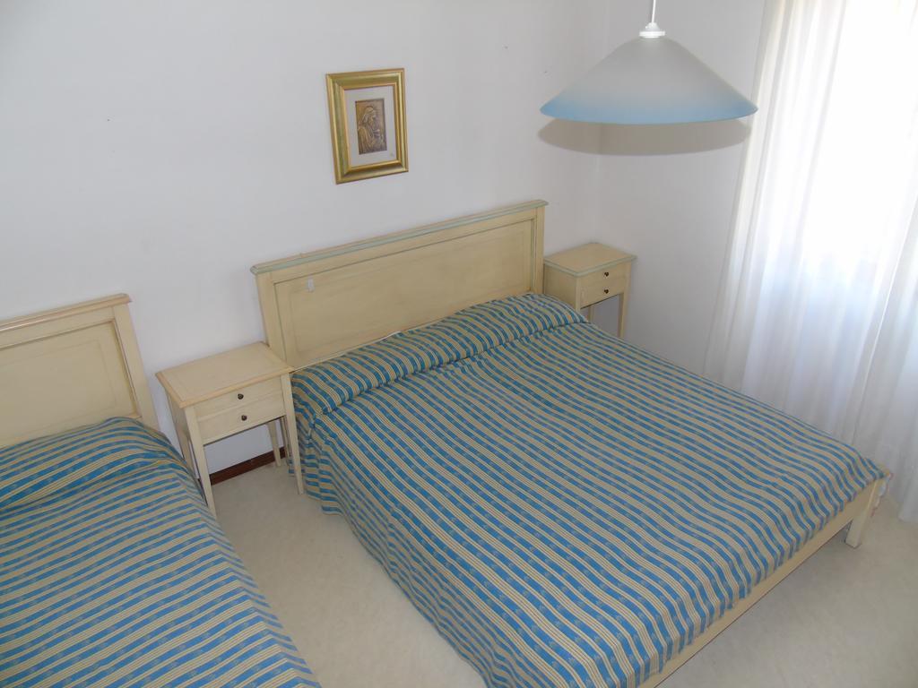 Condominio Ginestra Lignano Sabbiadoro Room photo